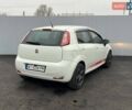 Білий Фіат Гранде Пунто, об'ємом двигуна 1.37 л та пробігом 194 тис. км за 5590 $, фото 4 на Automoto.ua