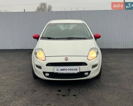 Білий Фіат Гранде Пунто, об'ємом двигуна 1.37 л та пробігом 194 тис. км за 5590 $, фото 2 на Automoto.ua