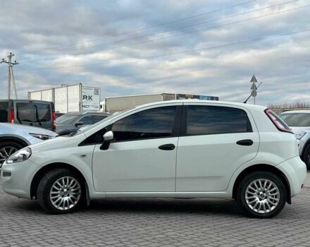 Білий Фіат Гранде Пунто, об'ємом двигуна 1.4 л та пробігом 76 тис. км за 6890 $, фото 1 на Automoto.ua