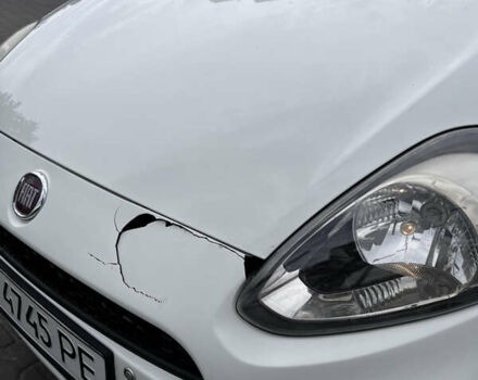 Белый Фиат Гранде Пунто, объемом двигателя 1.37 л и пробегом 104 тыс. км за 4800 $, фото 15 на Automoto.ua