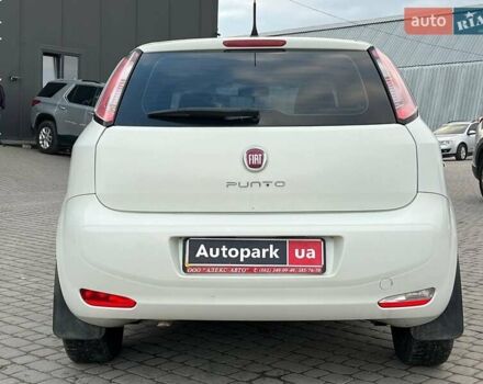 Білий Фіат Гранде Пунто, об'ємом двигуна 1.4 л та пробігом 76 тис. км за 6890 $, фото 5 на Automoto.ua
