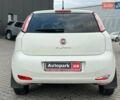 Білий Фіат Гранде Пунто, об'ємом двигуна 1.4 л та пробігом 76 тис. км за 6890 $, фото 5 на Automoto.ua