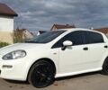 Білий Фіат Гранде Пунто, об'ємом двигуна 1.4 л та пробігом 288 тис. км за 3999 $, фото 1 на Automoto.ua