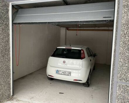 Білий Фіат Гранде Пунто, об'ємом двигуна 1.3 л та пробігом 141 тис. км за 4653 $, фото 4 на Automoto.ua