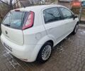 Белый Фиат Гранде Пунто, объемом двигателя 1.37 л и пробегом 130 тыс. км за 5300 $, фото 4 на Automoto.ua