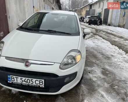 Білий Фіат Гранде Пунто, об'ємом двигуна 1.3 л та пробігом 141 тис. км за 4653 $, фото 10 на Automoto.ua