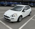 Белый Фиат Гранде Пунто, объемом двигателя 1.4 л и пробегом 135 тыс. км за 5500 $, фото 1 на Automoto.ua