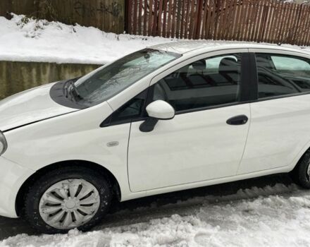 Білий Фіат Гранде Пунто, об'ємом двигуна 1.3 л та пробігом 141 тис. км за 4653 $, фото 2 на Automoto.ua