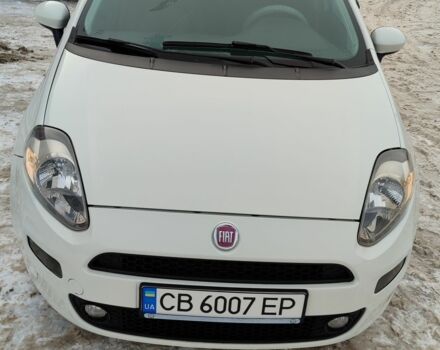 Білий Фіат Гранде Пунто, об'ємом двигуна 1.4 л та пробігом 107 тис. км за 6000 $, фото 1 на Automoto.ua