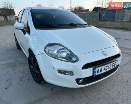 Белый Фиат Гранде Пунто, объемом двигателя 1.37 л и пробегом 108 тыс. км за 4800 $, фото 1 на Automoto.ua