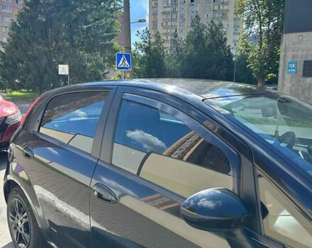 Черный Фиат Гранде Пунто, объемом двигателя 1.37 л и пробегом 200 тыс. км за 3700 $, фото 10 на Automoto.ua