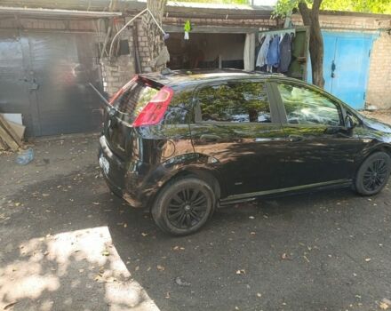 Черный Фиат Гранде Пунто, объемом двигателя 1.2 л и пробегом 287 тыс. км за 4500 $, фото 2 на Automoto.ua