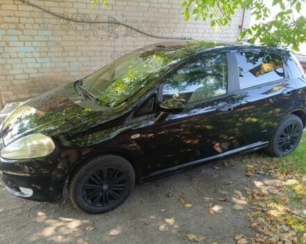 Черный Фиат Гранде Пунто, объемом двигателя 1.2 л и пробегом 287 тыс. км за 4500 $, фото 19 на Automoto.ua