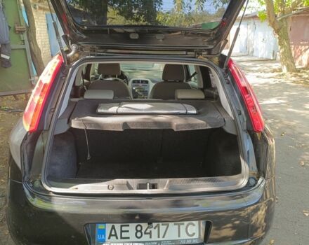 Черный Фиат Гранде Пунто, объемом двигателя 1.2 л и пробегом 287 тыс. км за 4500 $, фото 3 на Automoto.ua