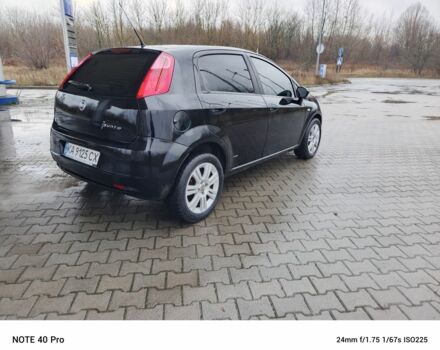 Черный Фиат Гранде Пунто, объемом двигателя 1.4 л и пробегом 250 тыс. км за 3400 $, фото 3 на Automoto.ua