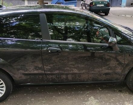 Черный Фиат Гранде Пунто, объемом двигателя 1.4 л и пробегом 187 тыс. км за 4200 $, фото 1 на Automoto.ua