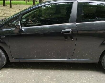 Чорний Фіат Гранде Пунто, об'ємом двигуна 1.37 л та пробігом 187 тис. км за 4300 $, фото 2 на Automoto.ua