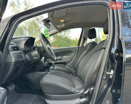 Фиат Гранде Пунто 2008 в Первомайском на Automoto.ua Черный Фиат Гранде Пунто, объемом двигателя 1.4 л и пробегом 156 тыс. км за 5000 $, фото 30 на Automoto.ua