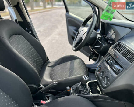 Фиат Гранде Пунто 2008 в Первомайском на Automoto.ua Черный Фиат Гранде Пунто, объемом двигателя 1.4 л и пробегом 156 тыс. км за 5000 $, фото 23 на Automoto.ua