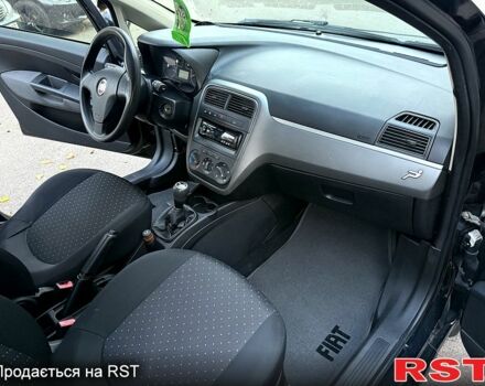 Фиат Гранде Пунто 2008 в Киеве на Automoto.ua Черный Фиат Гранде Пунто, объемом двигателя 1.4 л и пробегом 155 тыс. км за 4200 $, фото 6 на Automoto.ua