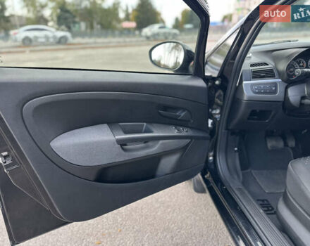 Фиат Гранде Пунто 2008 в Первомайском на Automoto.ua Черный Фиат Гранде Пунто, объемом двигателя 1.4 л и пробегом 156 тыс. км за 5000 $, фото 31 на Automoto.ua