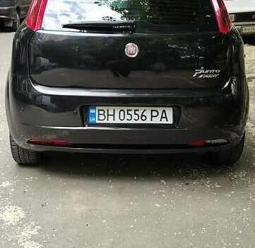 Чорний Фіат Гранде Пунто, об'ємом двигуна 1.37 л та пробігом 187 тис. км за 4300 $, фото 3 на Automoto.ua