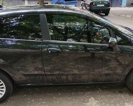 Чорний Фіат Гранде Пунто, об'ємом двигуна 1.37 л та пробігом 187 тис. км за 4300 $, фото 1 на Automoto.ua