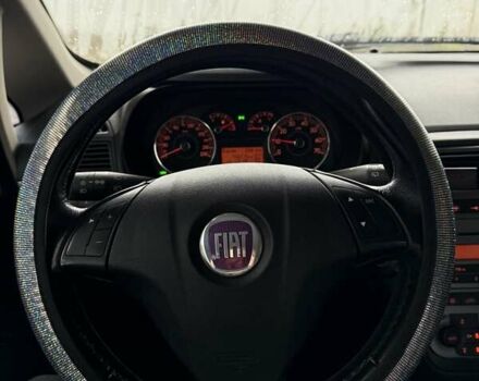 Черный Фиат Гранде Пунто, объемом двигателя 1.37 л и пробегом 156 тыс. км за 4000 $, фото 14 на Automoto.ua