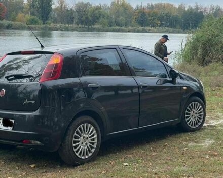 Фиат Гранде Пунто 2009 в Харькове на Automoto.ua Черный Фиат Гранде Пунто, объемом двигателя 0 л и пробегом 193 тыс. км за 4050 $, фото 4 на Automoto.ua