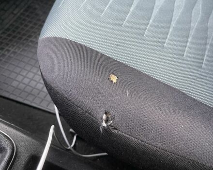 Черный Фиат Гранде Пунто, объемом двигателя 1.4 л и пробегом 248 тыс. км за 3600 $, фото 6 на Automoto.ua