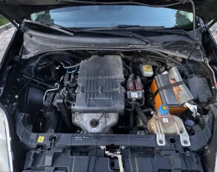 Черный Фиат Гранде Пунто, объемом двигателя 1.4 л и пробегом 248 тыс. км за 3600 $, фото 4 на Automoto.ua