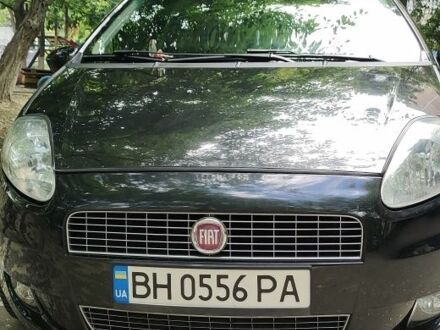 Черный Фиат Гранде Пунто, объемом двигателя 1.4 л и пробегом 187 тыс. км за 4200 $, фото 1 на Automoto.ua