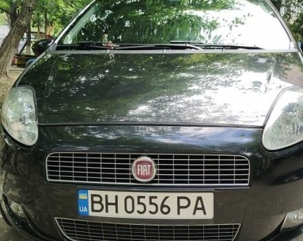 Черный Фиат Гранде Пунто, объемом двигателя 1.4 л и пробегом 187 тыс. км за 4200 $, фото 1 на Automoto.ua