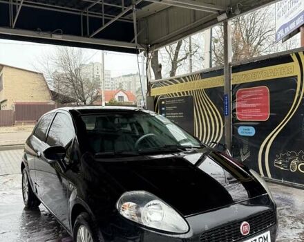 Чорний Фіат Гранде Пунто, об'ємом двигуна 1.37 л та пробігом 156 тис. км за 4000 $, фото 1 на Automoto.ua