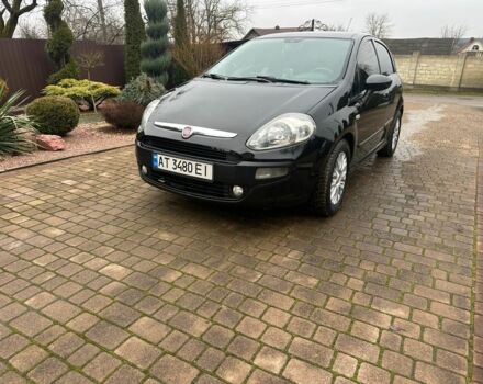 Черный Фиат Гранде Пунто, объемом двигателя 1.3 л и пробегом 270 тыс. км за 4500 $, фото 1 на Automoto.ua