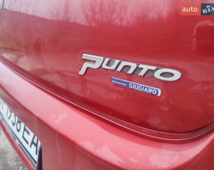 Червоний Фіат Гранде Пунто, об'ємом двигуна 1.24 л та пробігом 126 тис. км за 2200 $, фото 21 на Automoto.ua