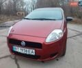Червоний Фіат Гранде Пунто, об'ємом двигуна 1.24 л та пробігом 126 тис. км за 2200 $, фото 7 на Automoto.ua