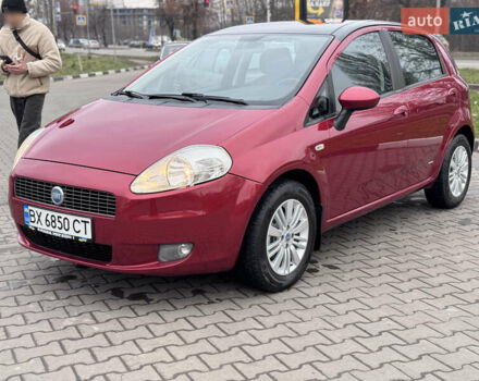 Красный Фиат Гранде Пунто, объемом двигателя 1.4 л и пробегом 236 тыс. км за 4700 $, фото 3 на Automoto.ua