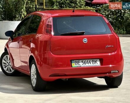 Червоний Фіат Гранде Пунто, об'ємом двигуна 1.37 л та пробігом 145 тис. км за 4800 $, фото 7 на Automoto.ua