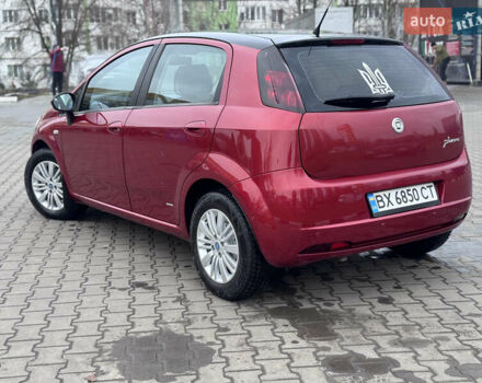 Красный Фиат Гранде Пунто, объемом двигателя 1.4 л и пробегом 236 тыс. км за 4700 $, фото 6 на Automoto.ua