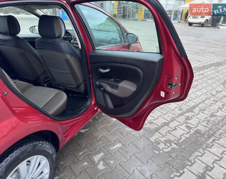 Красный Фиат Гранде Пунто, объемом двигателя 1.4 л и пробегом 236 тыс. км за 4700 $, фото 17 на Automoto.ua