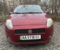Красный Фиат Гранде Пунто, объемом двигателя 1.37 л и пробегом 133 тыс. км за 3950 $, фото 1 на Automoto.ua