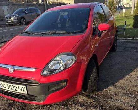 Красный Фиат Гранде Пунто, объемом двигателя 1.24 л и пробегом 160 тыс. км за 4800 $, фото 4 на Automoto.ua