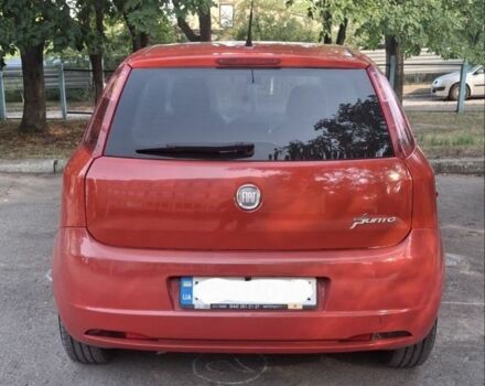 Красный Фиат Гранде Пунто, объемом двигателя 1.4 л и пробегом 147 тыс. км за 5900 $, фото 5 на Automoto.ua