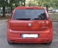 Красный Фиат Гранде Пунто, объемом двигателя 1.4 л и пробегом 147 тыс. км за 5900 $, фото 5 на Automoto.ua