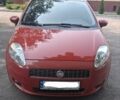 Красный Фиат Гранде Пунто, объемом двигателя 1.4 л и пробегом 147 тыс. км за 5900 $, фото 1 на Automoto.ua