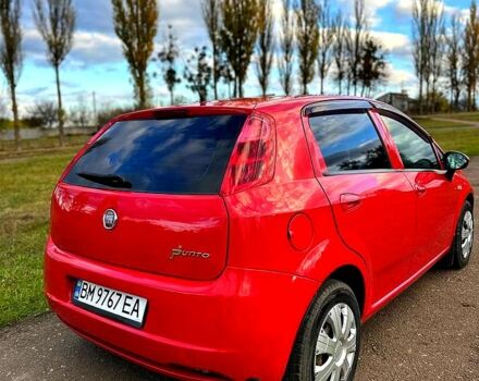 Красный Фиат Гранде Пунто, объемом двигателя 1.4 л и пробегом 208 тыс. км за 4700 $, фото 8 на Automoto.ua