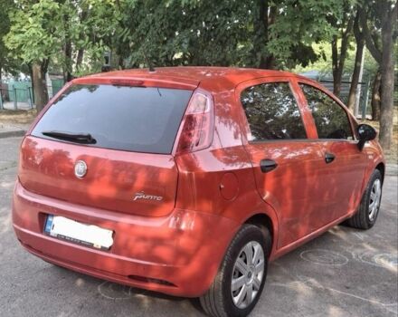 Красный Фиат Гранде Пунто, объемом двигателя 1.4 л и пробегом 147 тыс. км за 5900 $, фото 6 на Automoto.ua