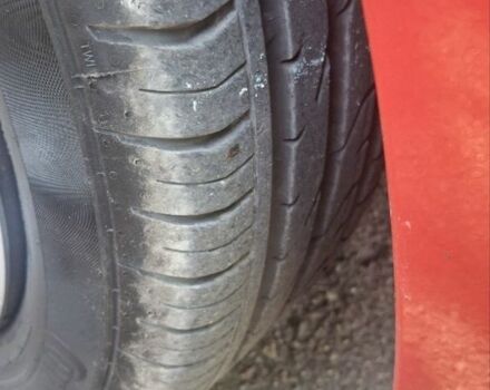 Красный Фиат Гранде Пунто, объемом двигателя 1.4 л и пробегом 147 тыс. км за 5900 $, фото 13 на Automoto.ua