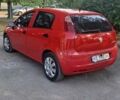 Красный Фиат Гранде Пунто, объемом двигателя 1.37 л и пробегом 147 тыс. км за 5600 $, фото 2 на Automoto.ua